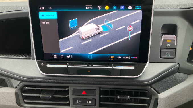 Volkswagen Crafter Cr35 Mwb Diesel Fwd 2.0 TDI 140PS Commerce Business High Roof Van - Image 34